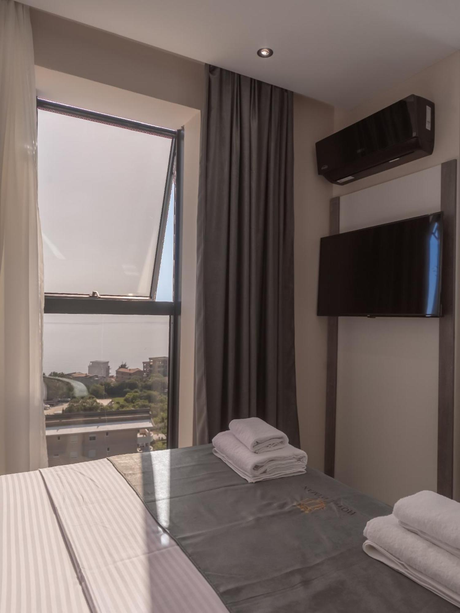 Hotel Diman Dobra Voda Pokoj fotografie